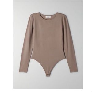 Aritzia Babaton Contour Crew Neck Long Sleeve Bodysuit
